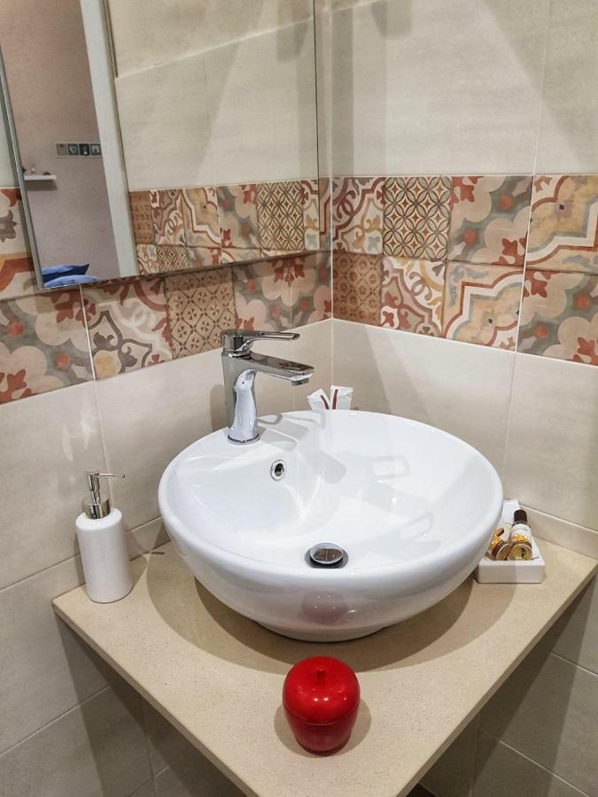 Essentia Rooms- Ortigia Holidays シラクーサ エクステリア 写真