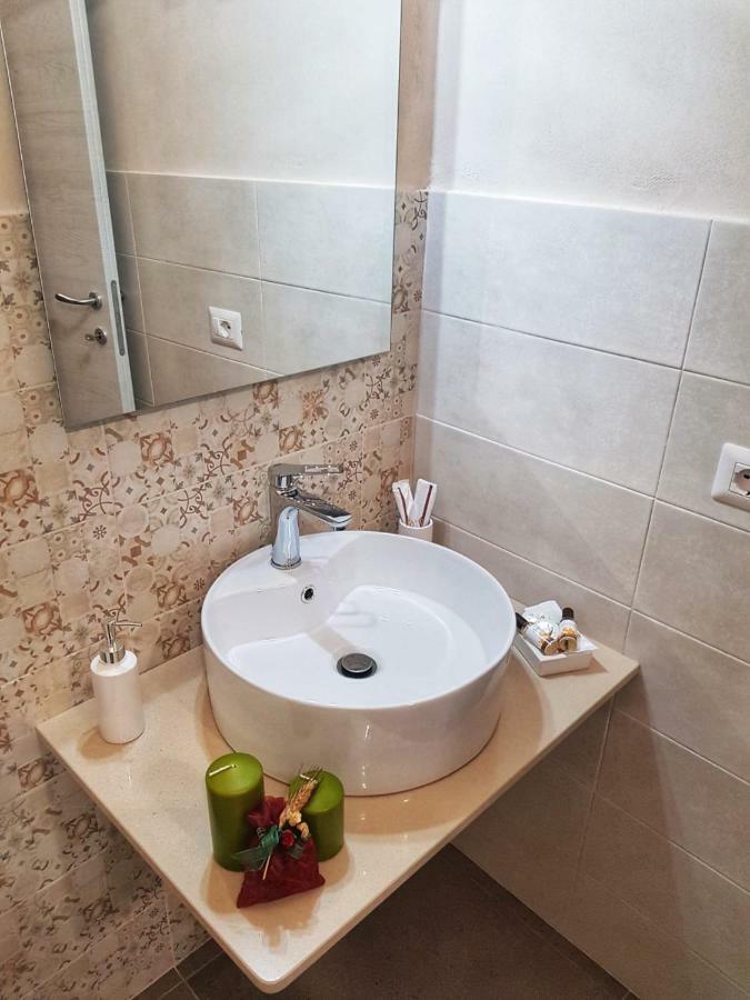 Essentia Rooms- Ortigia Holidays シラクーサ エクステリア 写真