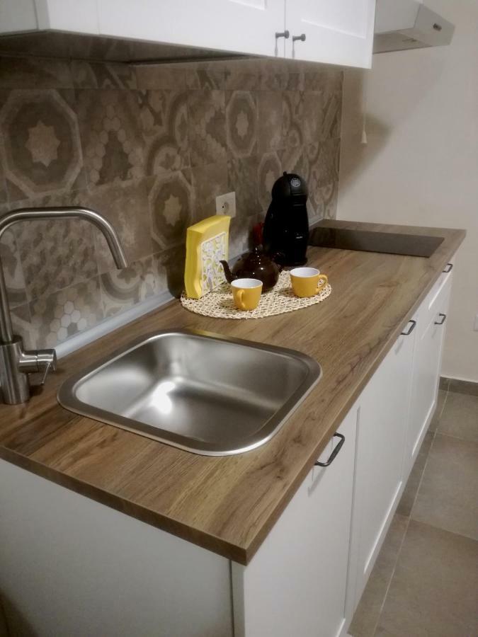Essentia Rooms- Ortigia Holidays シラクーサ エクステリア 写真